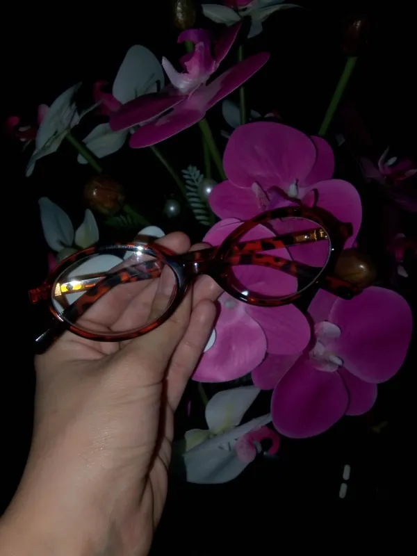trentdagi miu miu ochki qizlar va ayollar uchun 2