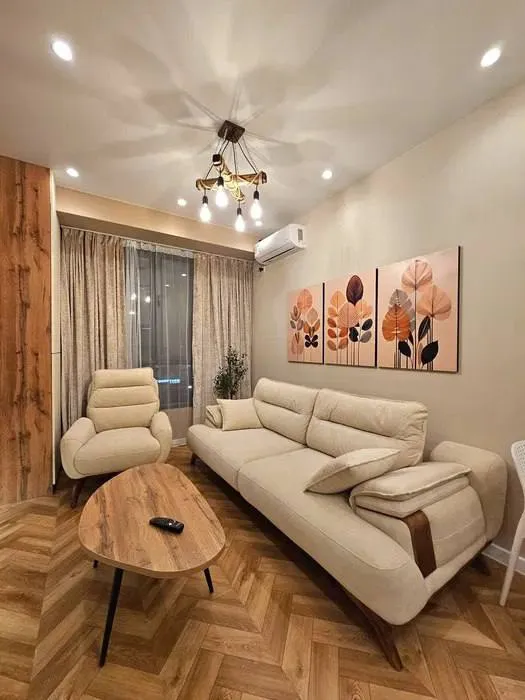 2 xonali kvartira, 57 m2, Yakkasaroy 2