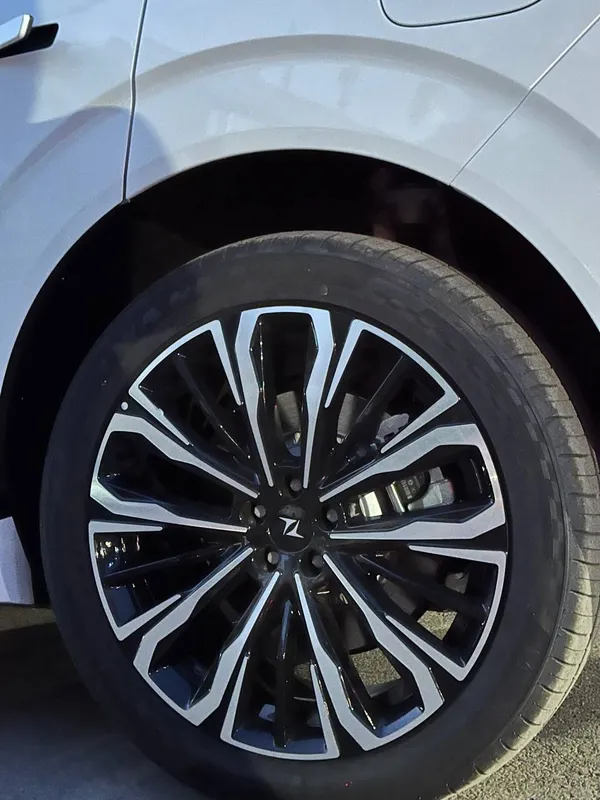 **Dongfeng EP 008 ultra Restyling 2026 Кора — фото 8