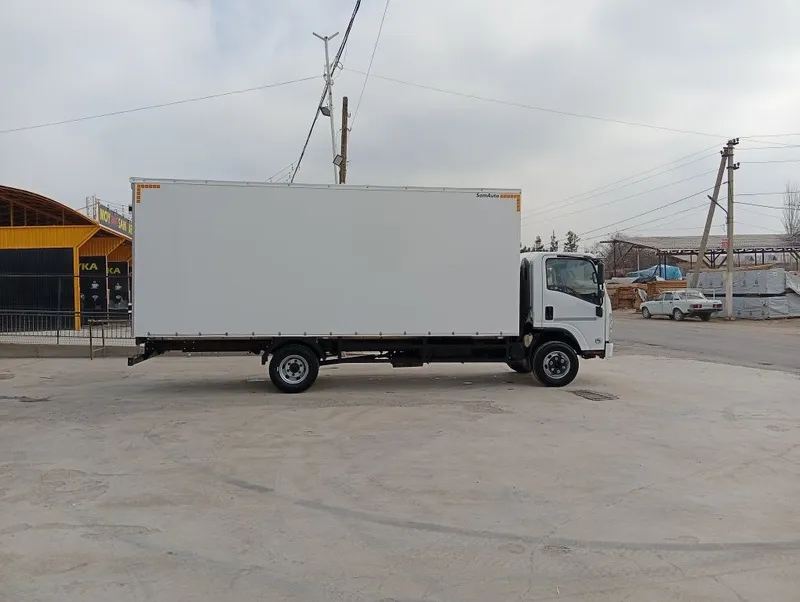 Isuzu sotiladi yili 2017 holati ideal kraska radnoy prabeg 2700 — фото 1