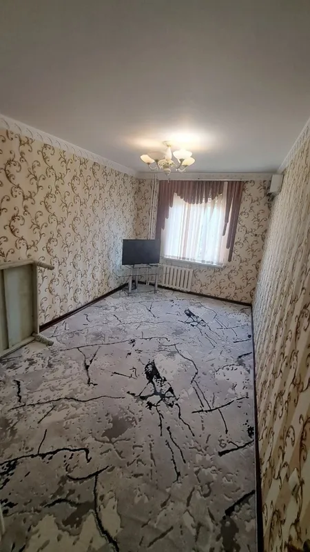 Срочно сдаётся квартира Мирабадский р-н Куйлюк массив 4 2/3/4 — фото 3