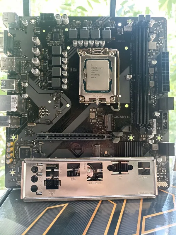 B760M E DDR5+Core i5 12400F