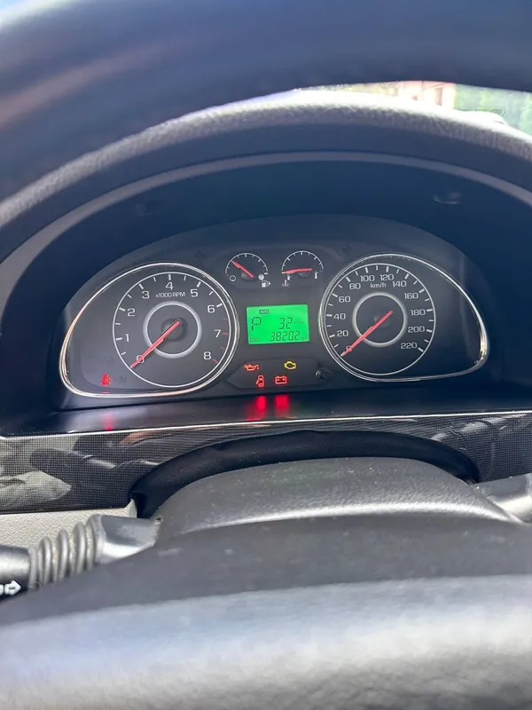 Chevrolet jentra 8