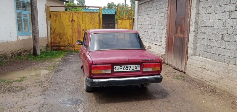 Lada 07, ishlab chiqarilgan yili 2006, holati yaxshi. Narxi 1900$ 2 Lada 07, ishlab chiqarilgan yili 2006, holati yaxshi. Narxi 1900$ 2