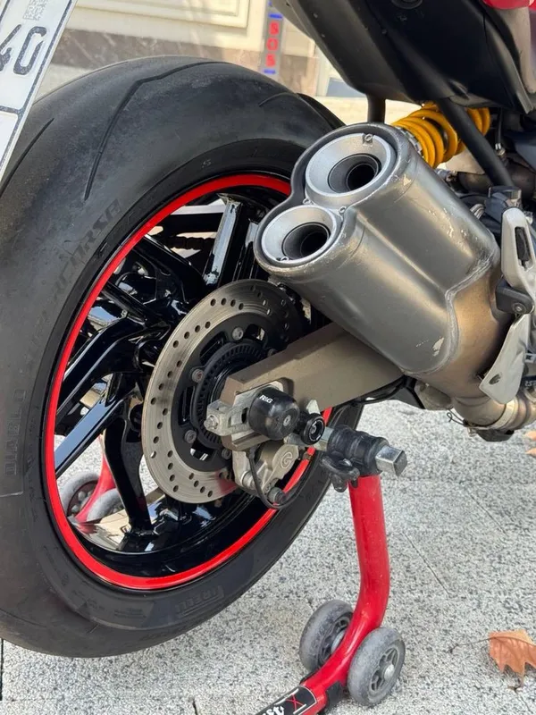 Ducati Monster 821 5 Ducati Monster 821 5