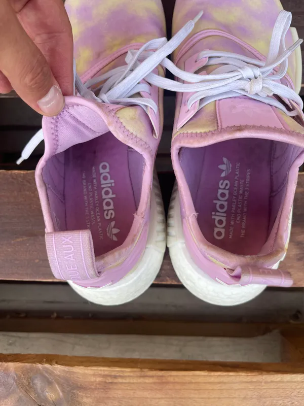 Оригинальные женские кроссовки Adidas NMD_R1 2