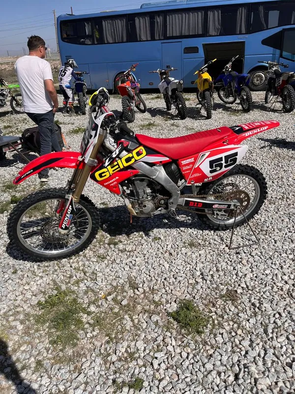 Кроссовый мотоцикл Honda crf 250r — фото 5