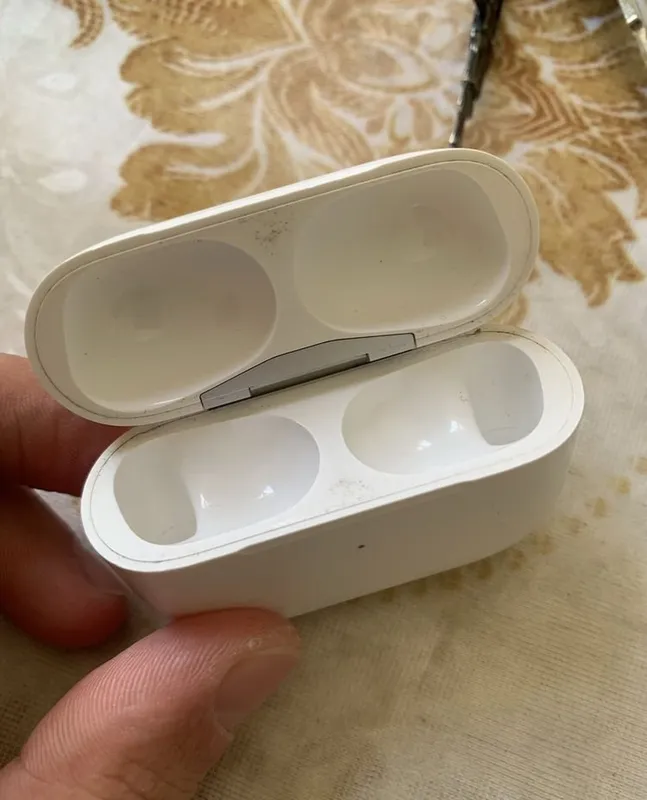 Airpods pro 2 lighting original 3 Airpods pro 2 lighting original 3