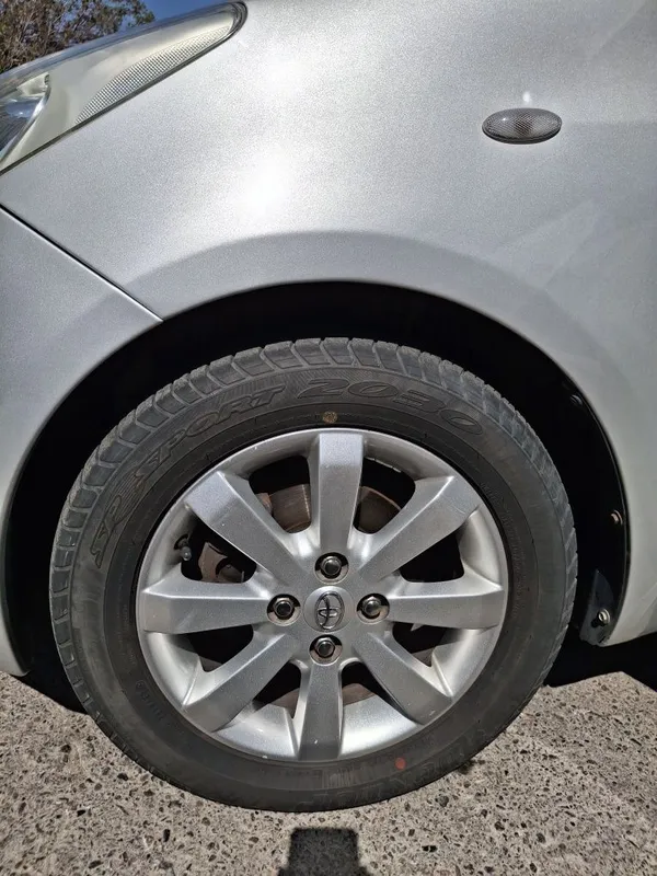 Продам свою Toyota yaris VVT 1.3 . 2NZ 5