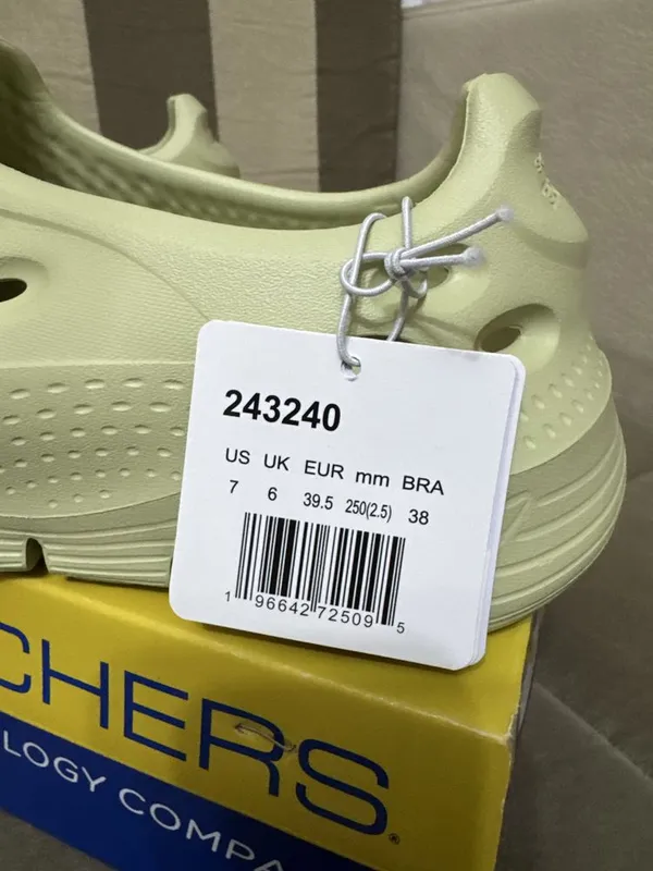 Оригинал кроксы и сланцы от бренда SKECHERS USA