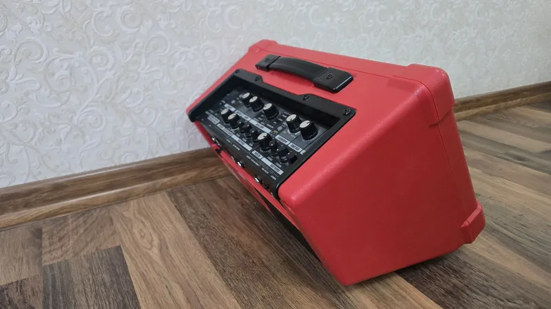 Boss Cube Street II Red — идеальное состояние 3