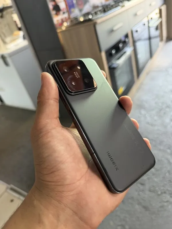 Xiaomi 14 sotiladi 1 Xiaomi 14 sotiladi 1