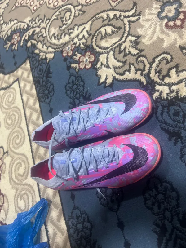Nike Sariknoshka 1 Nike Sariknoshka 1