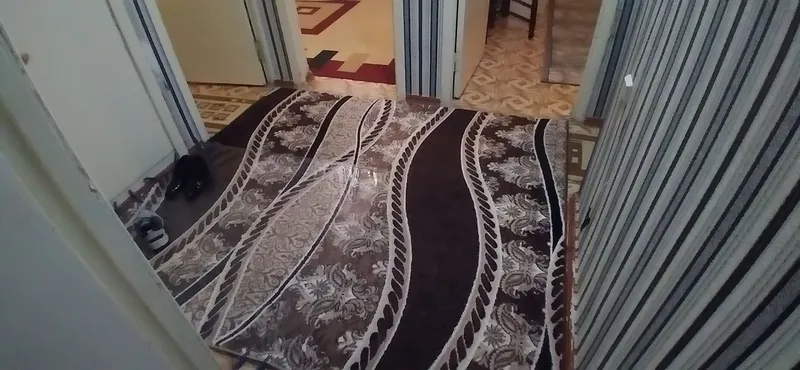 3/4/4 xonadon sotiladi, «Tinchlik» metrosi, 77-seriya, g‘ishtli uy 10 3/4/4 xonadon sotiladi, «Tinchlik» metrosi, 77-seriya, g‘ishtli uy 10