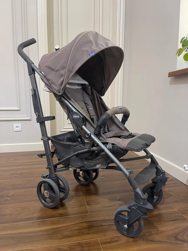 Прогулочная коляска Chicco lite way — фото 1