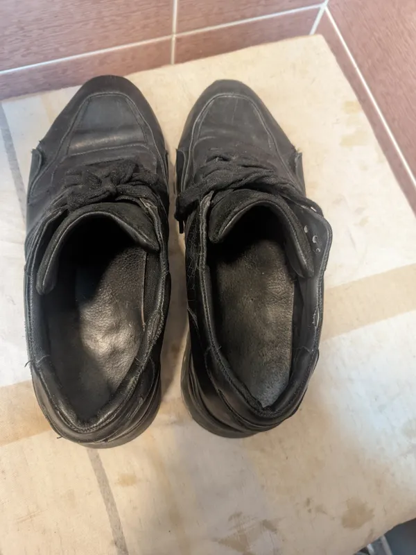 Кроссовки (43-44). Рабочая одежда. 3