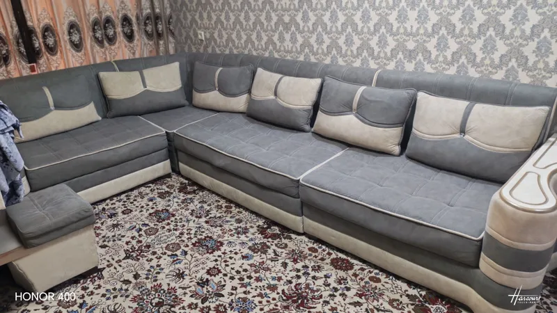 Угловой диван продаётся 1 Угловой диван продаётся 1