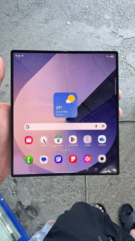 Samsung Galaxiy Z fold6 4 Samsung Galaxiy Z fold6 4
