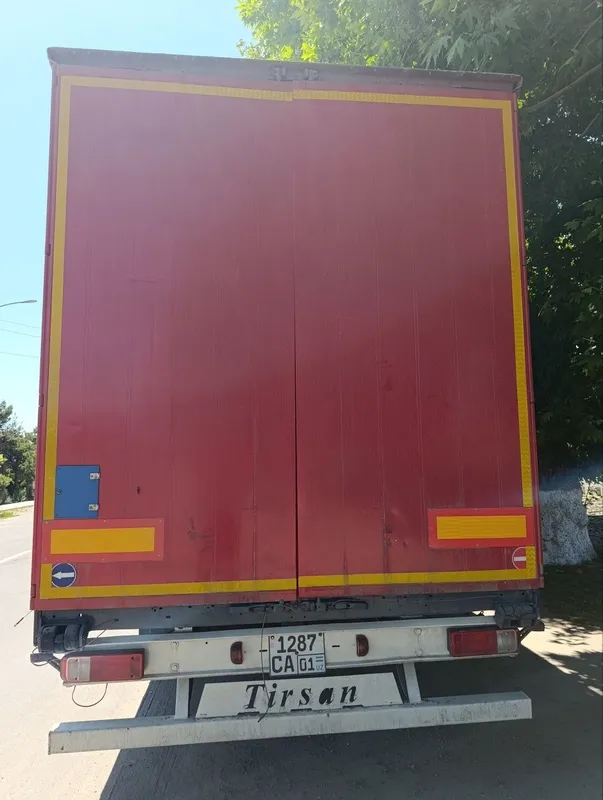 Срочно прицепт сотилади TIRSAN 1