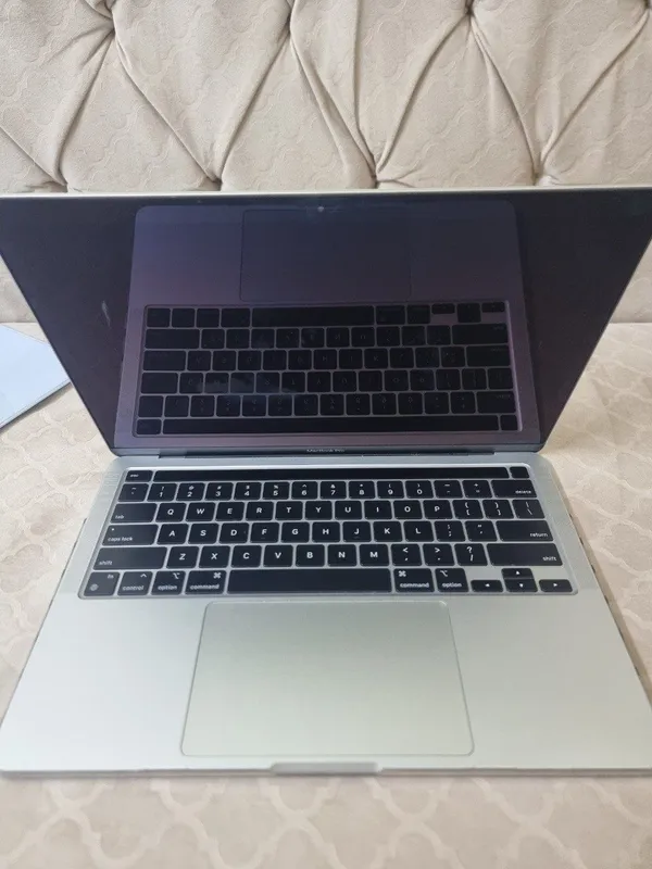 Macbook pro m1 512gb16gb 13inch 1 Macbook pro m1 512gb16gb 13inch 1