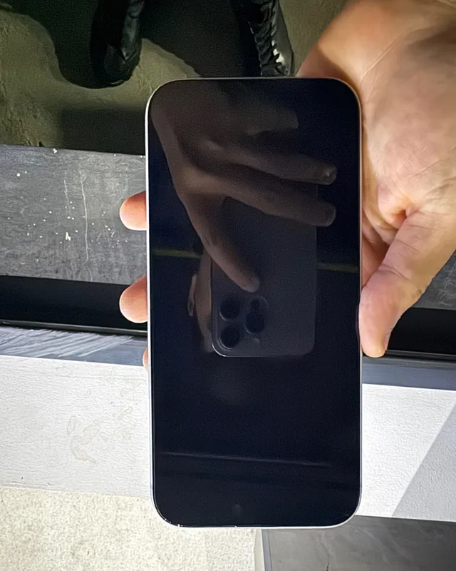 iPhone 17 Pro Max 4