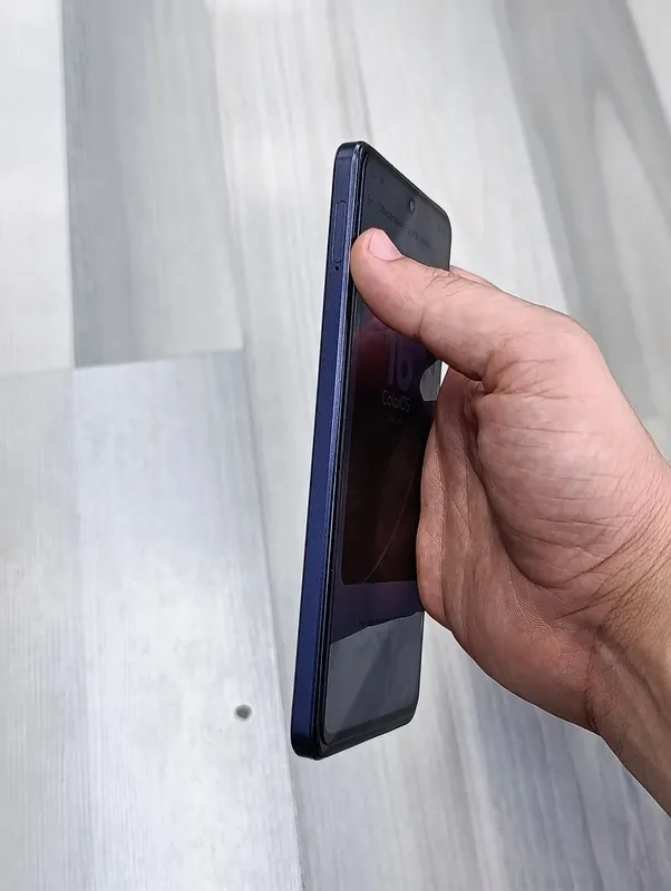 Oppo A60 4