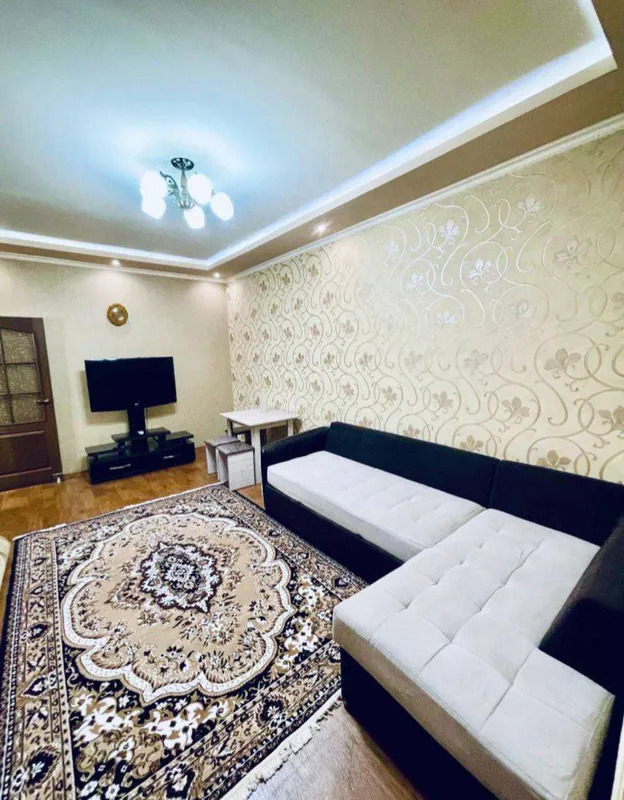 Аренда квартиры в центре 1*2/1/4 Кадышева