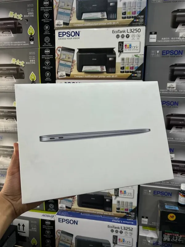 Mac book Air 2020 1 Mac book Air 2020 1