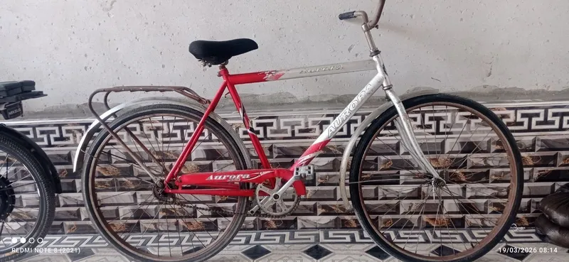Velosipedlar sotiladi. 28 va 26 razmerli