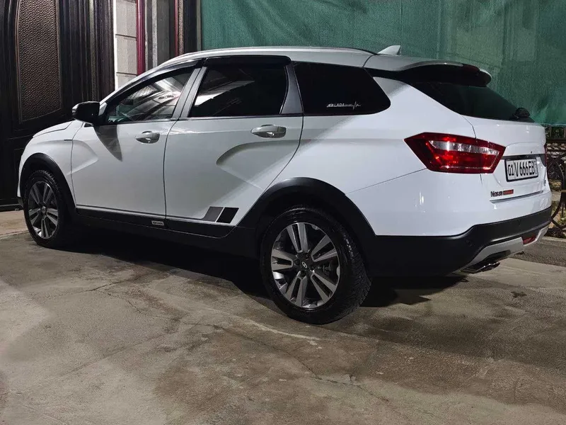 LADA VESTA SW Cross - 2022 (Reno Nissan) — фото 2