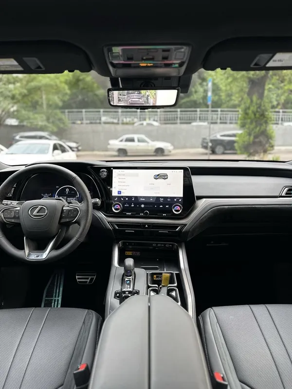 Lexus TX 500h F SPORT Direct4 AWD — фото 6