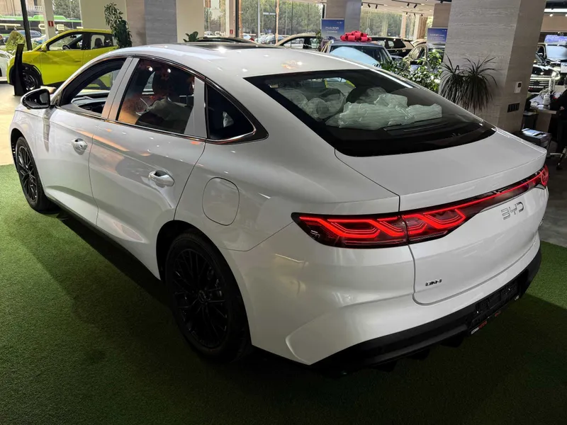 BYD Seal 6 DM-i 120 km Flagship (ДЦ OLOY) 3 BYD Seal 6 DM-i 120 km Flagship (ДЦ OLOY) 3