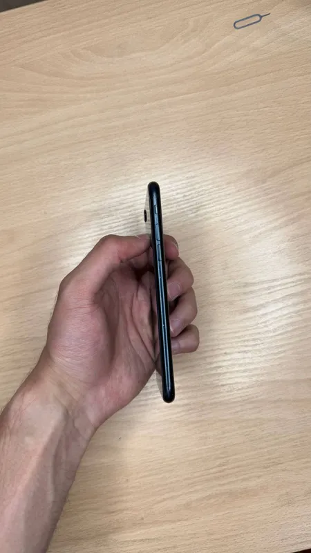 iPhone SE 2022 3 avlod 3