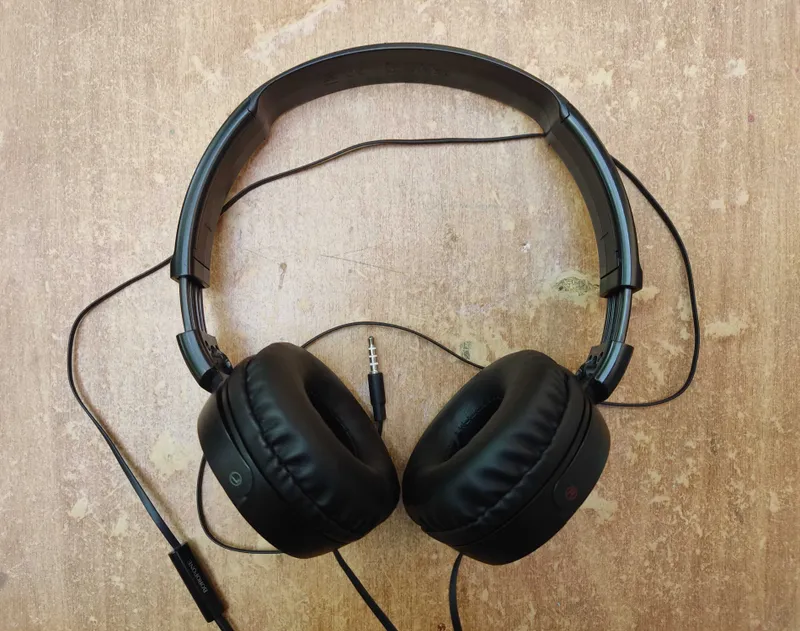 Проводные наушники Sony 3 Проводные наушники Sony 3