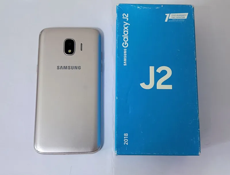 Телефон Samsung Galaxy J2, 2 SIM-карты 2 Телефон Samsung Galaxy J2, 2 SIM-карты 2
