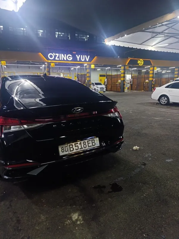 Hyundai Elantra 2021
