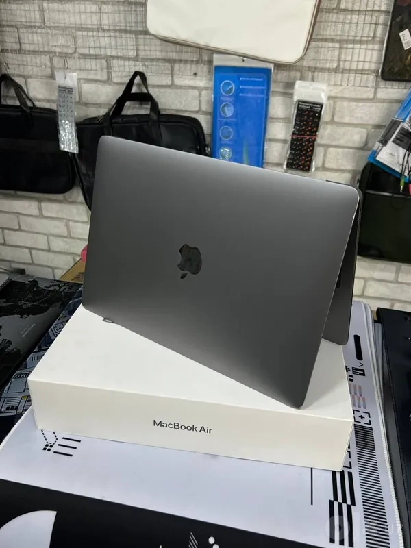 Mac book Air 2020 2 Mac book Air 2020 2