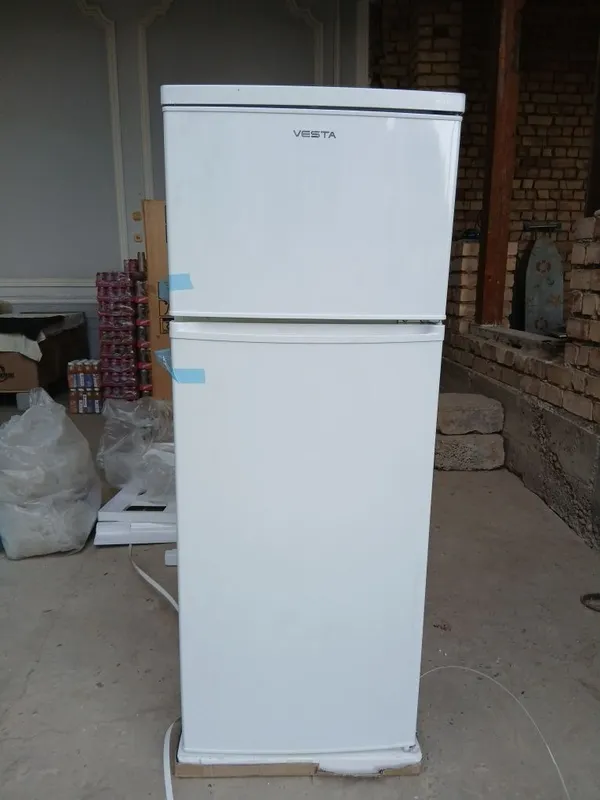Xaladelnik vesta refregirator