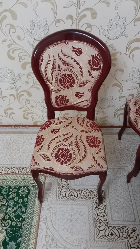 Продаётся стульчики