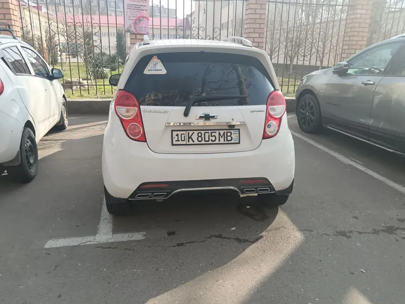 Шевроле Спарк белый 4