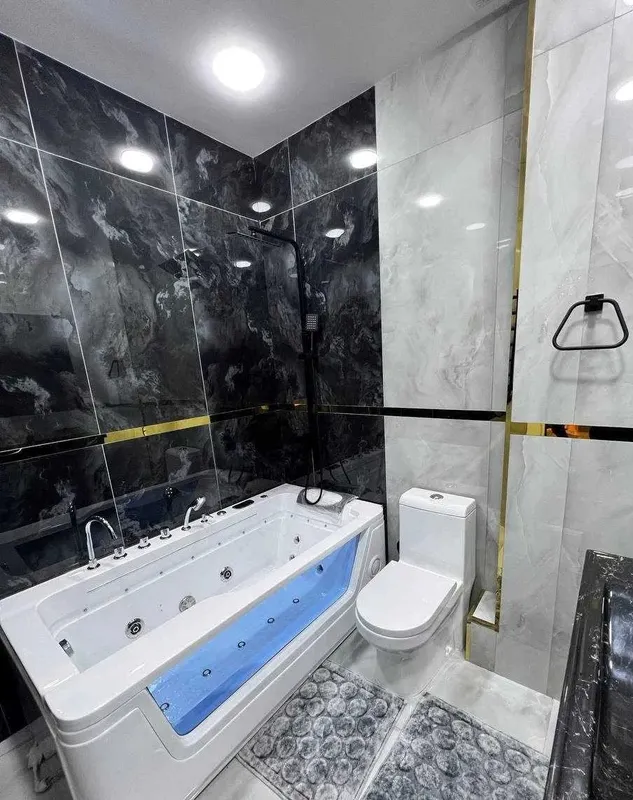 Новомосковский • 4 комнаты • 115 м² • 5/10 этаж 3