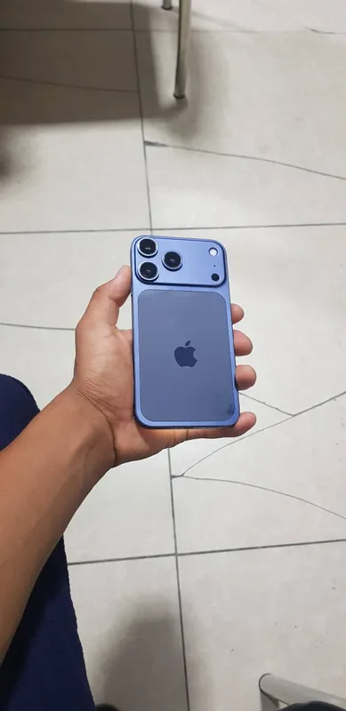 iPHONE XR 17 pro korpusda 1 iPHONE XR 17 pro korpusda 1