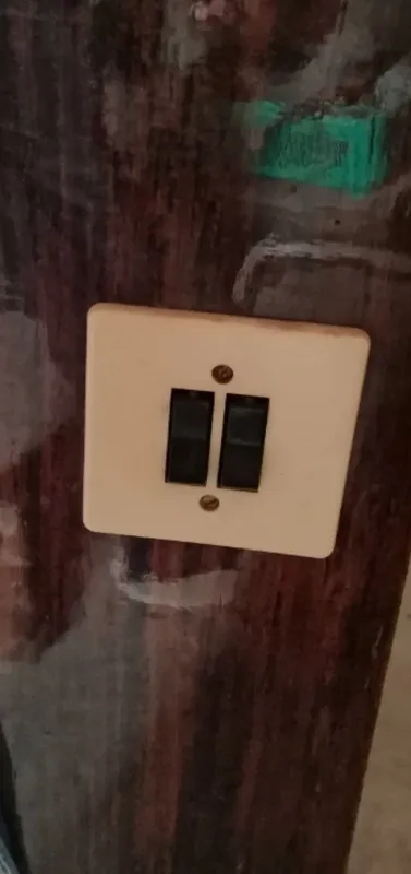 elektrokamin sotiladi holati yaxshi aybi yo'q. 4