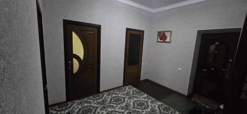 Qarshi shahri markazidan zamonaviy 2 xonali kvartira sotiladi! — фото 3