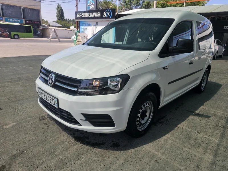 Volkswagen Caddy Combi 2022. 1 Volkswagen Caddy Combi 2022. 1