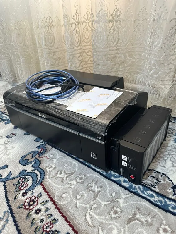 L 800 Epson принтер продается нормально состояние продаю 4