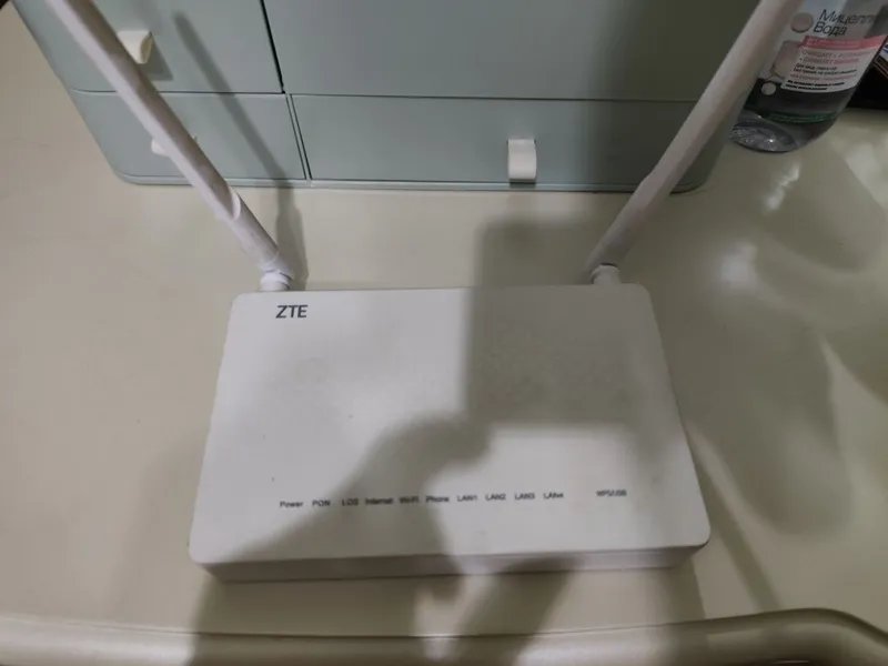 WiFi router Z T E