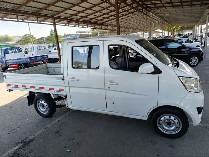 Changan dubl kabina