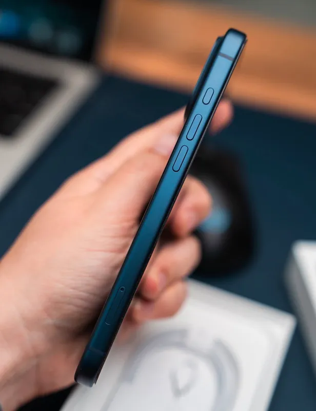 iPhone 17 ProMax 256Gb Blue, аккум.: 97%, договоримся 4 iPhone 17 ProMax 256Gb Blue, аккум.: 97%, договоримся 4