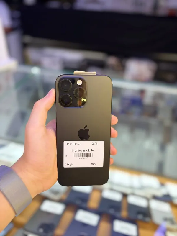 iPhone 16 Pro Max iPhone 16 Pro Max
